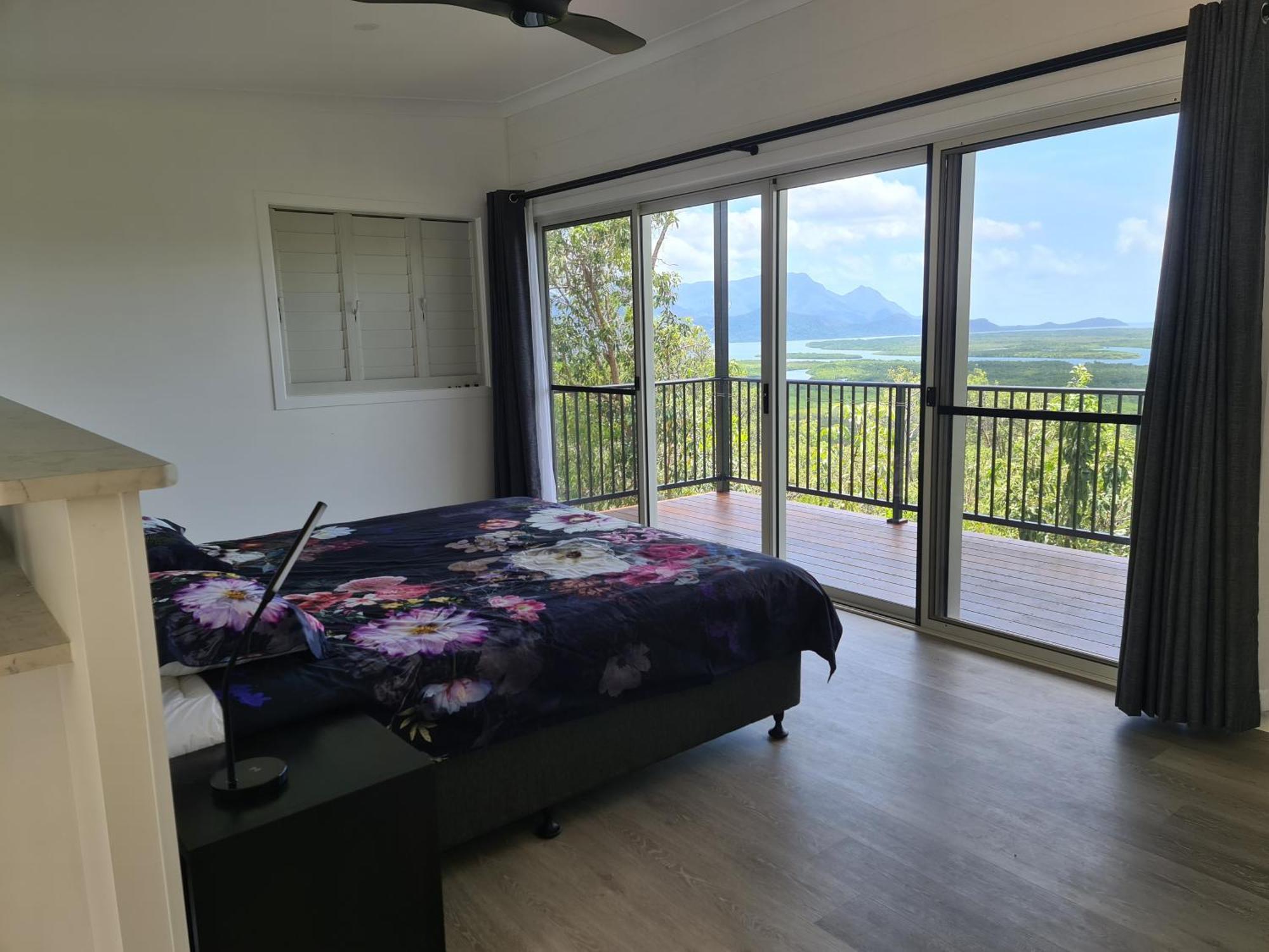 Vista Hinchinbrook Aparthotel Cardwell Ngoại thất bức ảnh